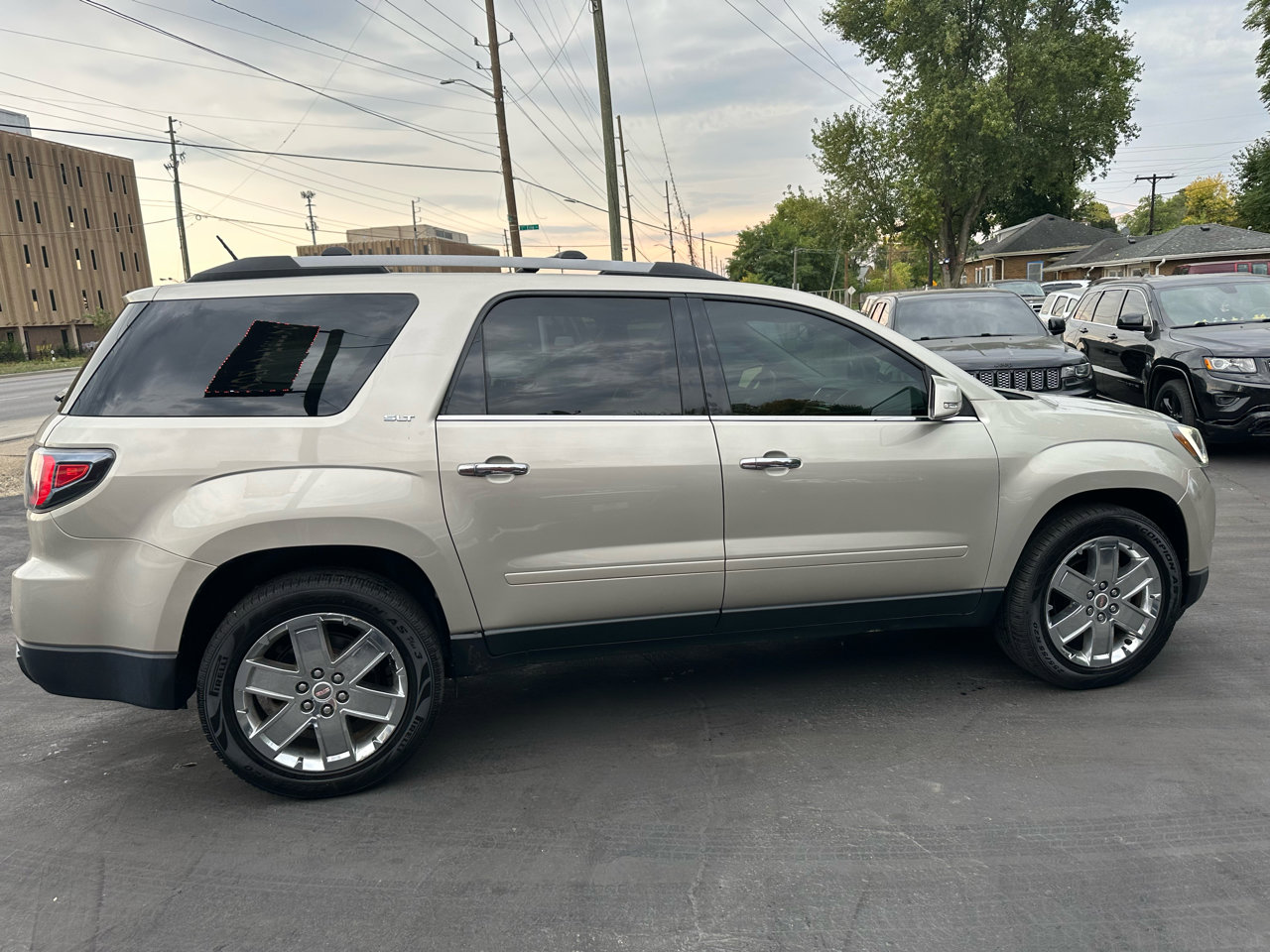 Used 2017 GMC Acadia Limited SLT image 11