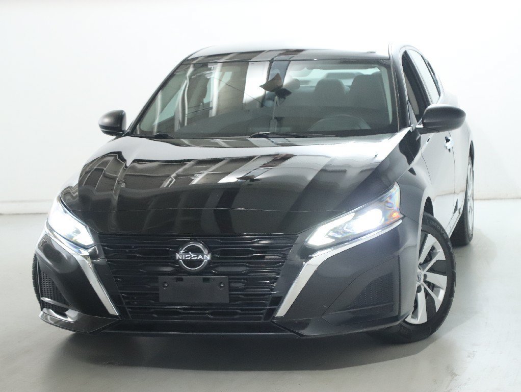 Used 2024 Nissan Altima 2.5 S FWD image 4