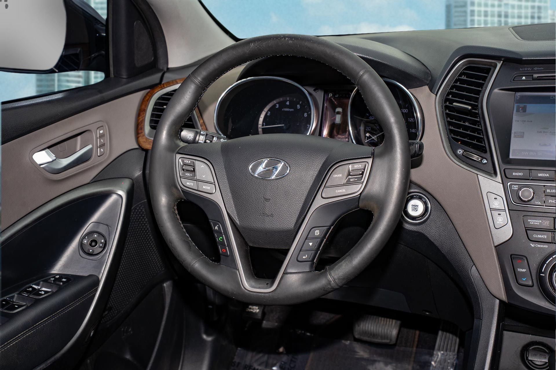 Used 2018 Hyundai Santa Fe Sport image 22