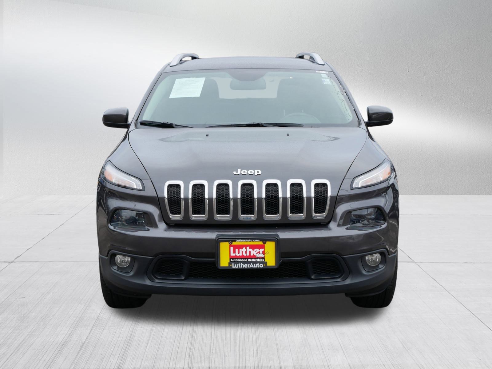Used 2016 Jeep Cherokee Latitude video 2