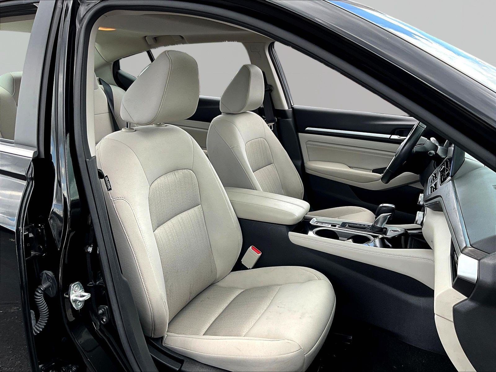 Used 2023 Nissan Altima 2.5 SV w/ SV Premium Package FWD image 29