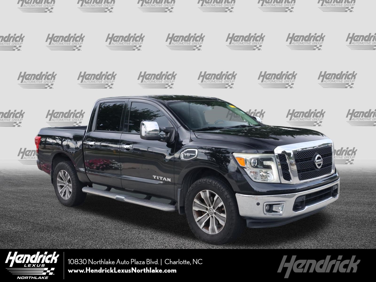 Used 2017 Nissan Titan SL w/ SL Towing Convenience Package AWD/4WD image 1