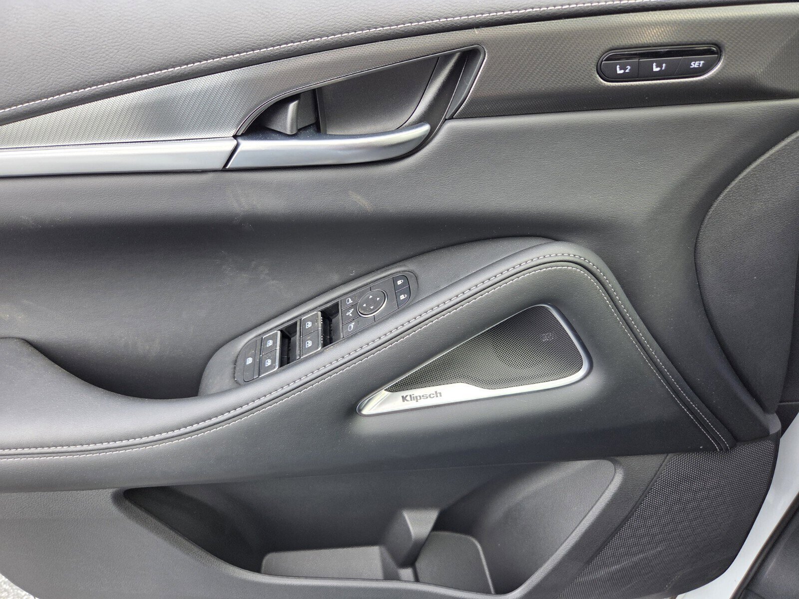 New 2026 INFINITI QX60 Luxe w/ Cargo Package image 23