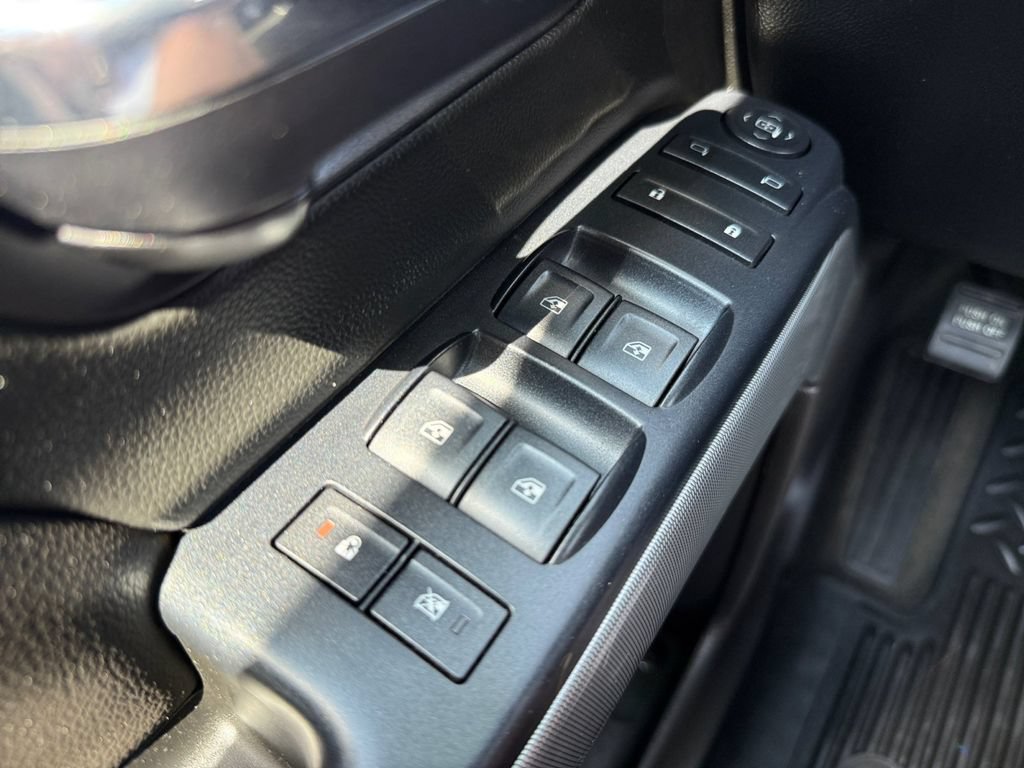 Used 2018 Chevrolet Silverado 1500 LT w/ All Star Edition AWD/4WD image 25
