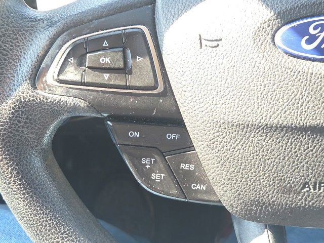Used 2017 Ford Focus SE FWD image 28
