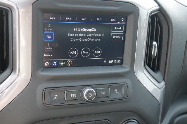 Used 2020 Chevrolet Silverado 1500 Custom w/ Custom Value Package AWD/4WD image 19
