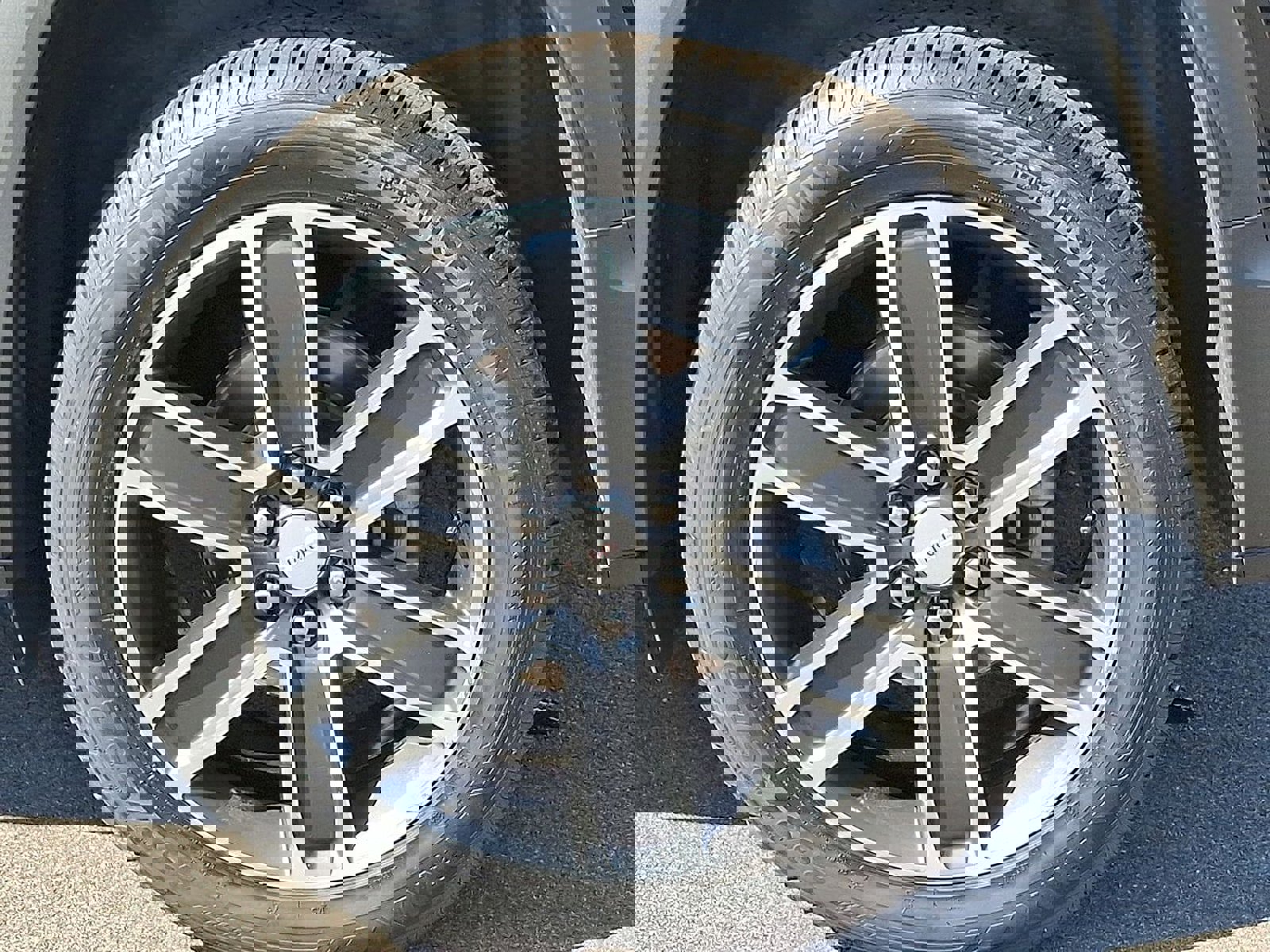 Certified 2023 GMC Acadia SLT w/ Technology Package image 34