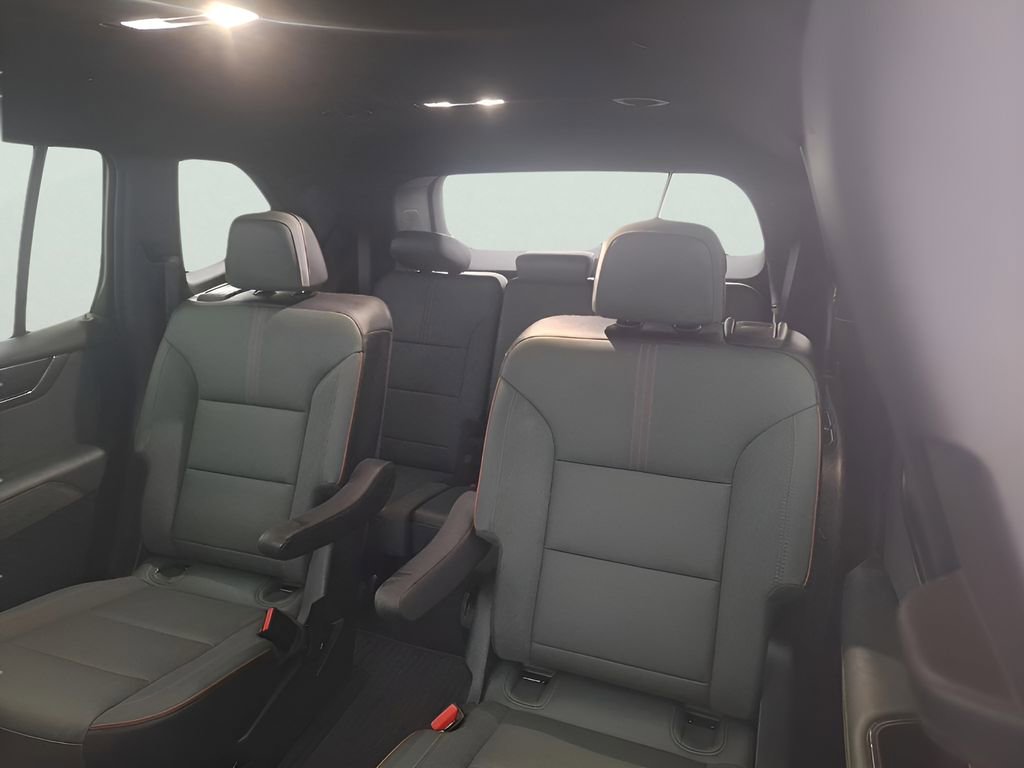 Used 2024 GMC Acadia AT4 w/ LPO, Floor Liner Package image 29