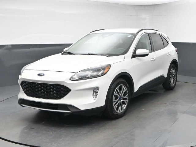Used 2020 Ford Escape SEL FWD image 3