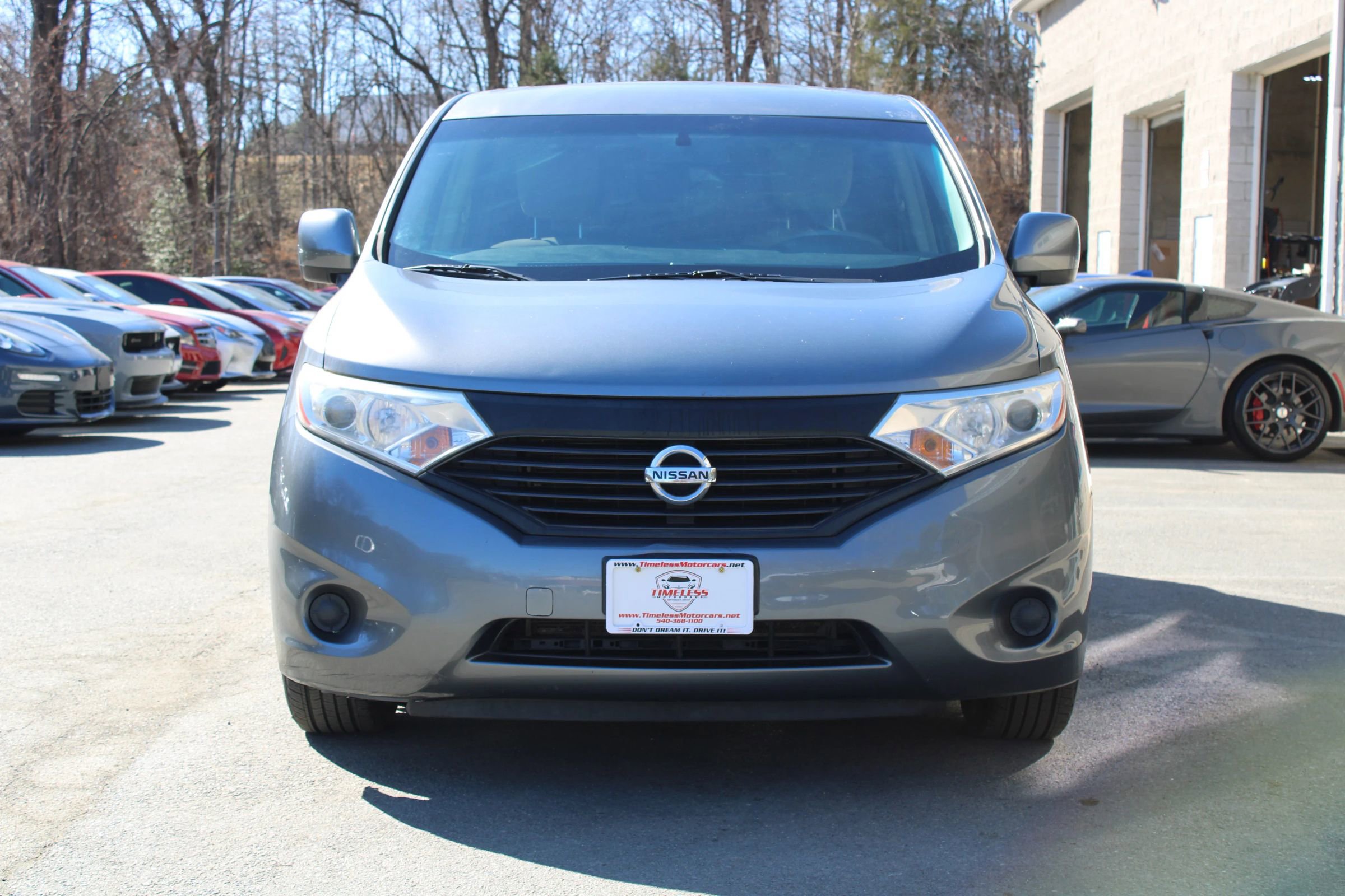 Used 2015 Nissan Quest S image 2