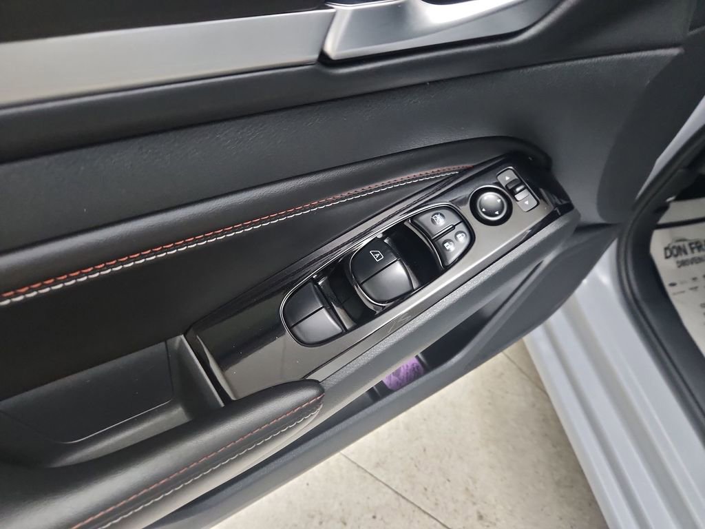 Used 2023 Nissan Altima 2.5 SR w/ SR Premium Package FWD image 19