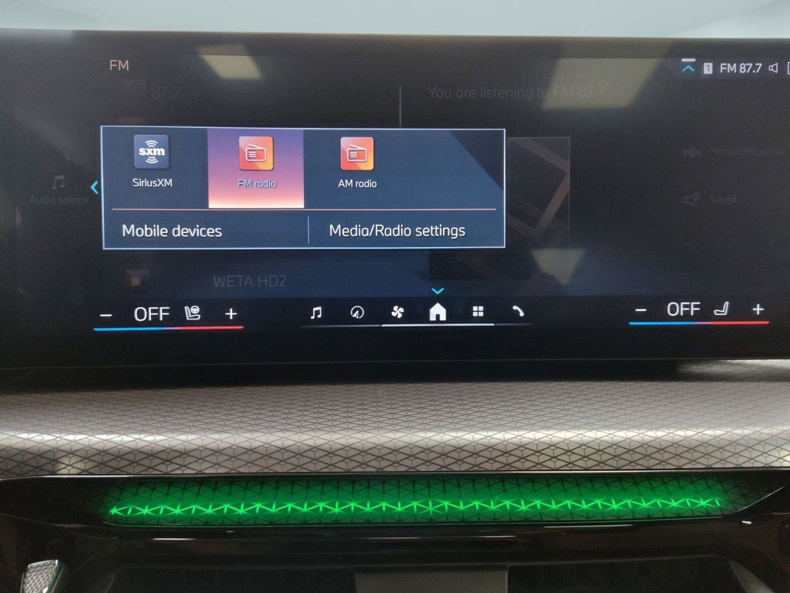 Used 2025 BMW 330i xDrive Sedan w/ M Sport Package image 20