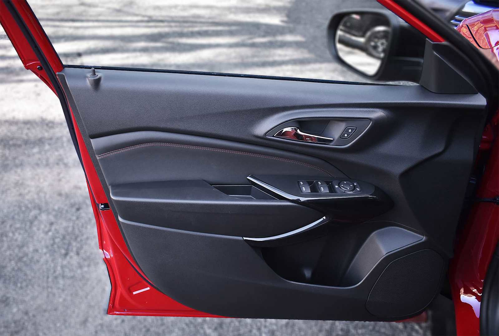 New 2026 Chevrolet Trax RS w/ Driver Confidence Package image 23