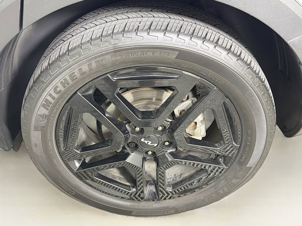 Used 2023 Kia Telluride EX X-Line image 32