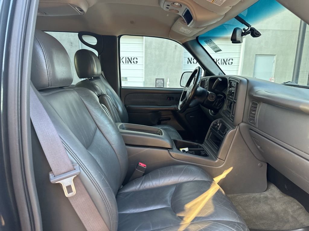 Used 2003 Chevrolet Silverado 2500 LT w/ Skid Plate Package image 23