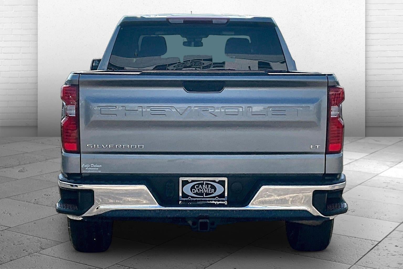 Used 2023 Chevrolet Silverado 1500 LT AWD/4WD image 3