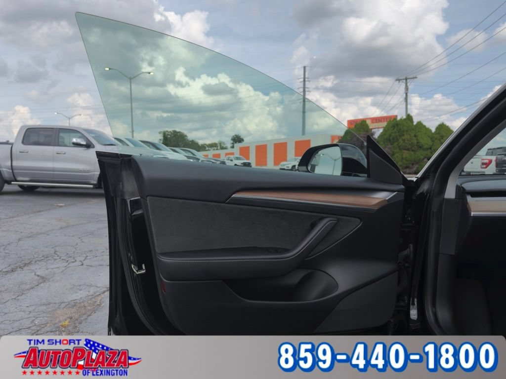 Used 2023 Tesla Model 3 Standard Range RWD image 18