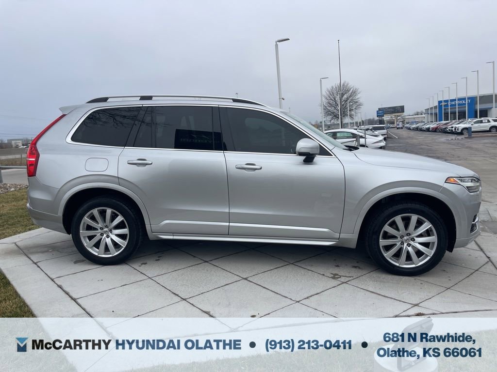 Used 2016 Volvo XC90 T6 Momentum w/ Momentum Plus Package AWD/4WD image 18