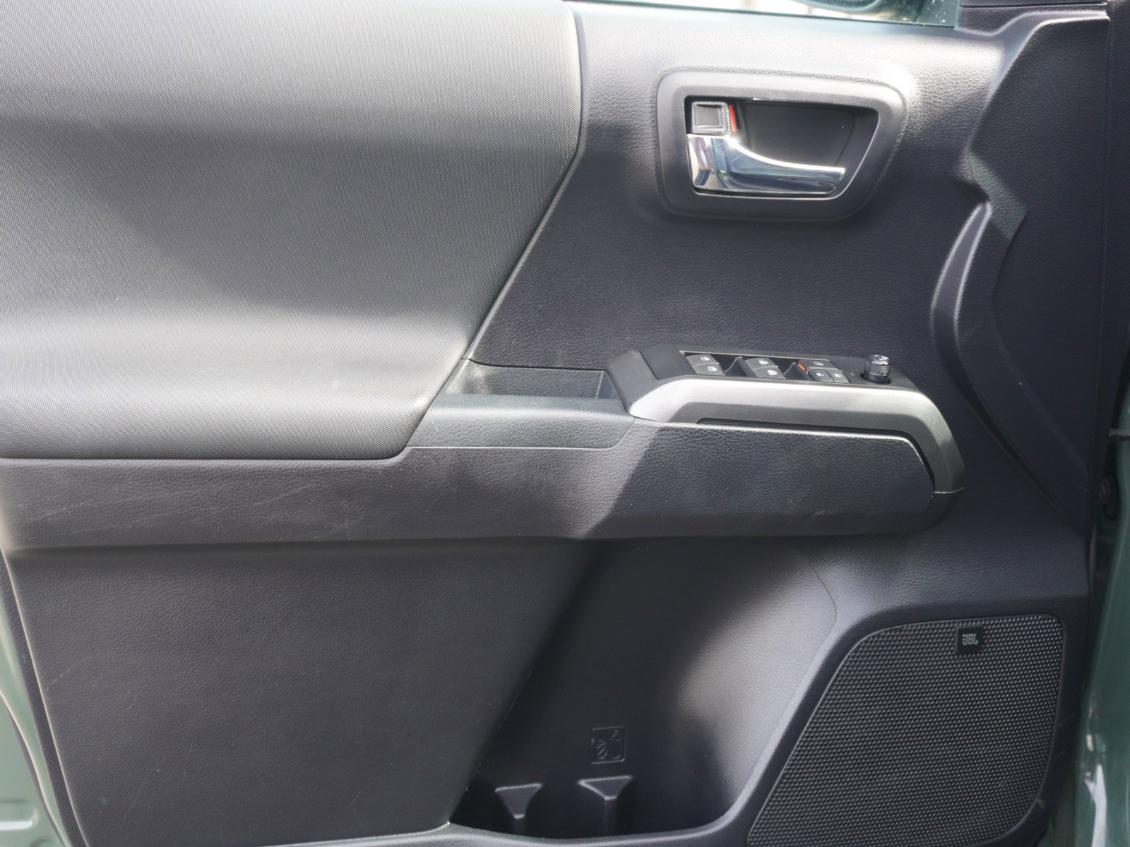 Used 2021 Toyota Tacoma TRD Sport w/ TRD Premium Sport Package image 20