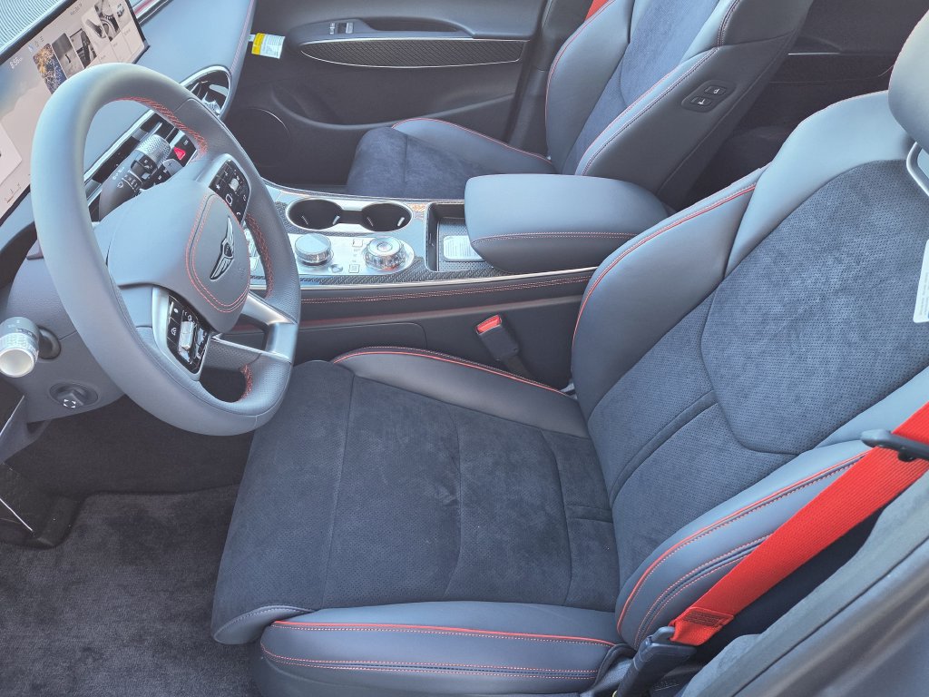 New 2027 Genesis GV70 3.5T Prestige AWD/4WD image 14