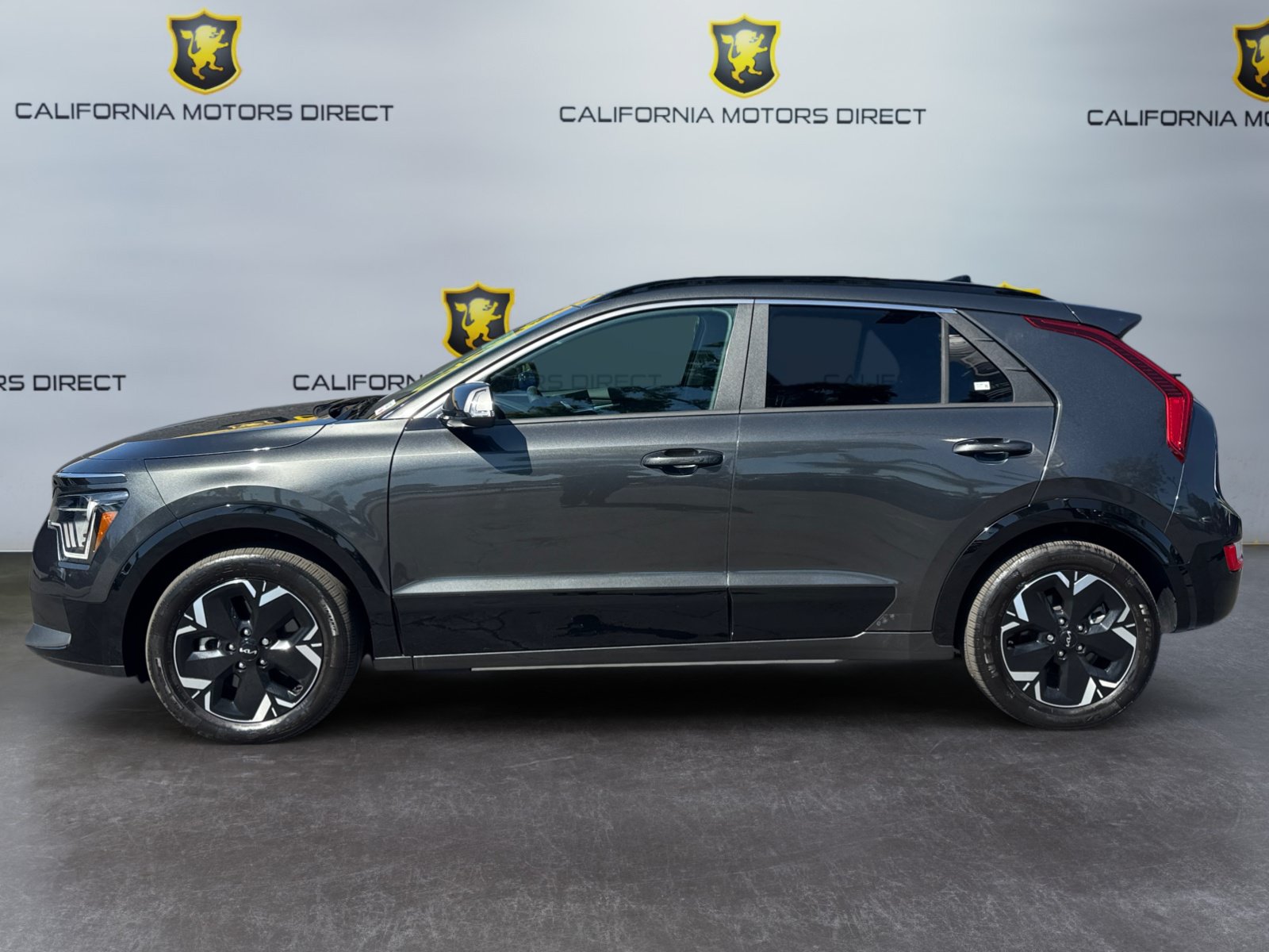 Used 2024 Kia Niro Wind FWD image 2