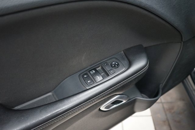 Used 2019 Dodge Challenger SXT image 22