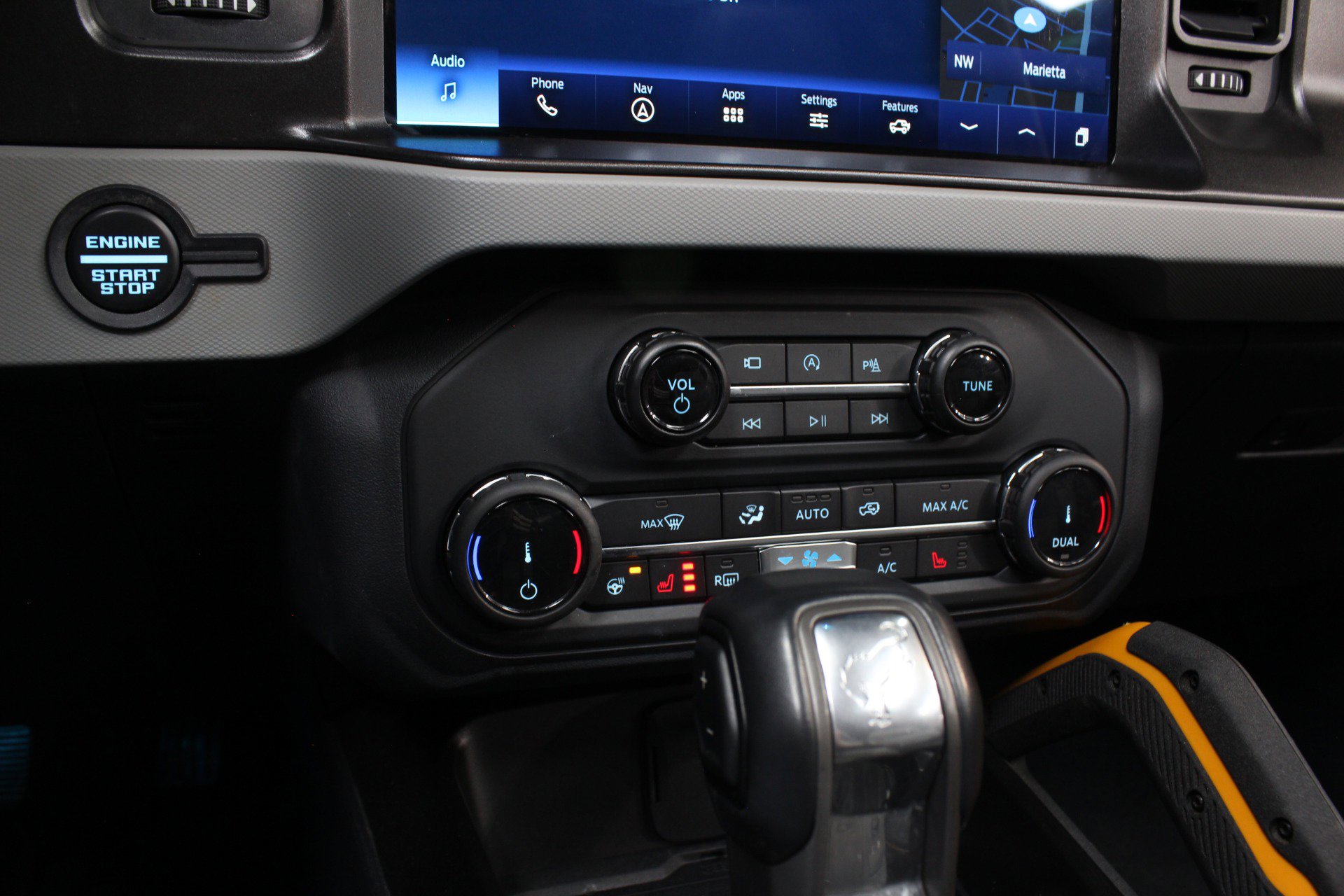 Used 2022 Ford Bronco Badlands image 55