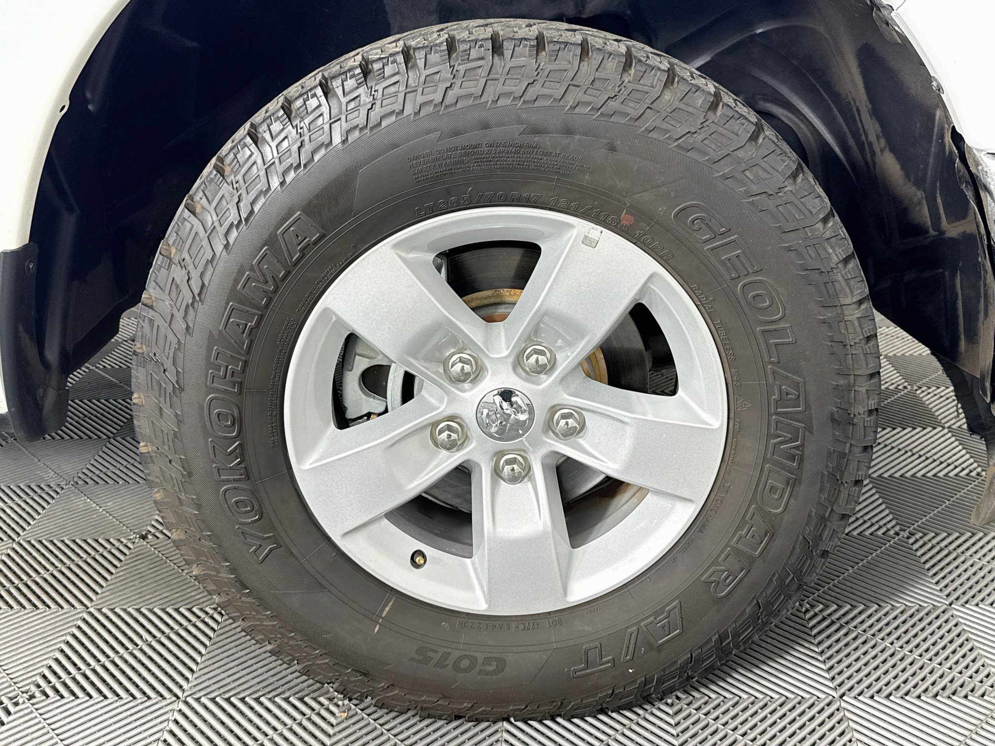 Used 2023 RAM 1500 Classic SLT w/ Electronics Group AWD/4WD image 28