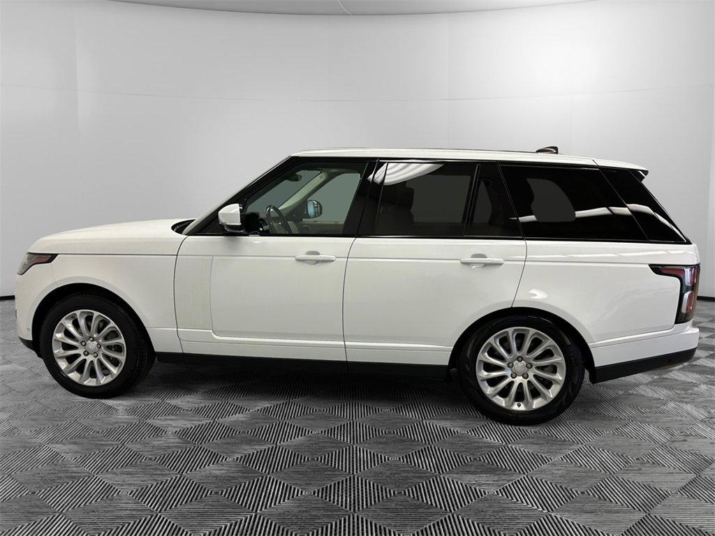 Used 2020 Land Rover Range Rover HSE image 2