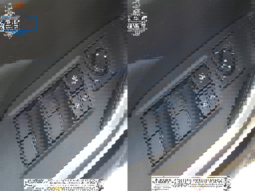 Used 2023 Toyota RAV4 LE image 22