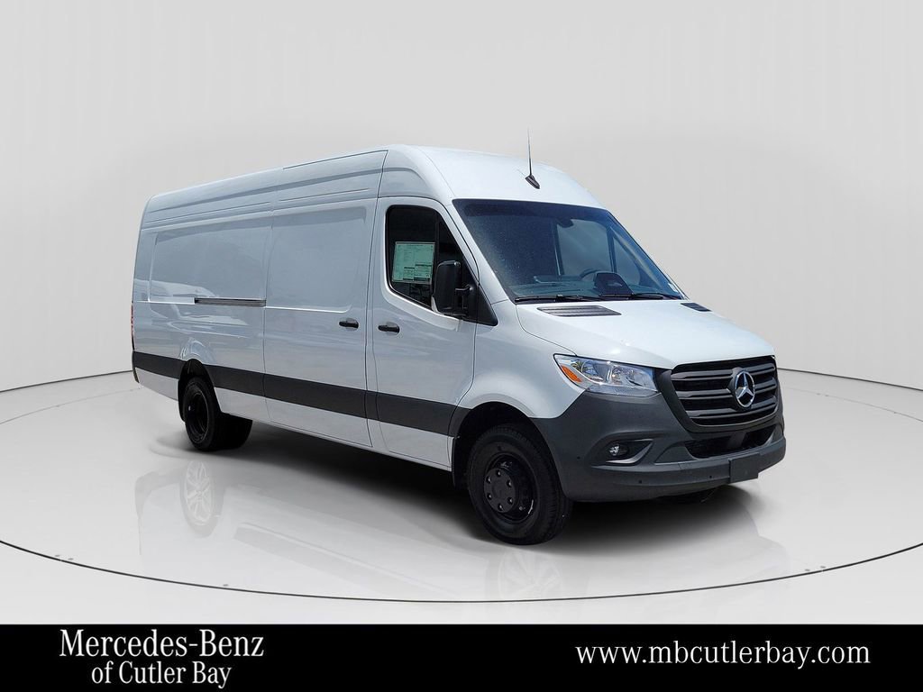 New 2025 Mercedes-Benz Sprinter 4500 360° Tour