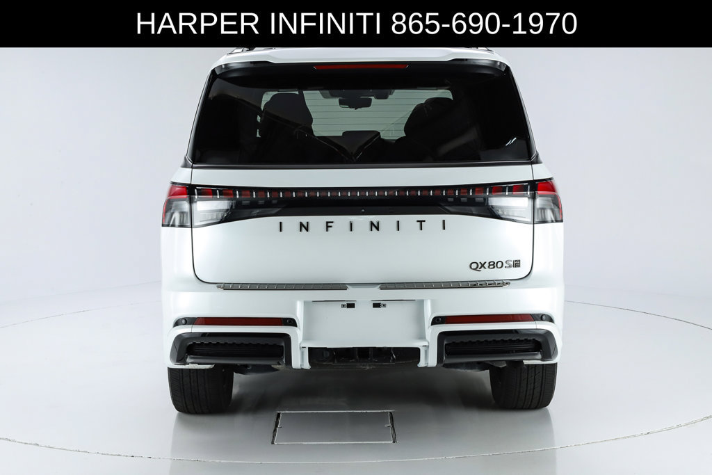 Used 2026 INFINITI QX80 4WD w/ Sport Exterior Package image 9