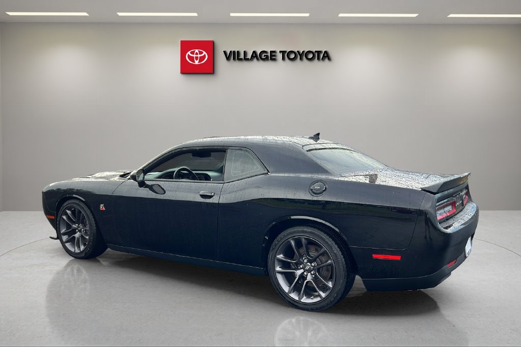 Used 2023 Dodge Challenger R/T Scat Pack RWD image 3