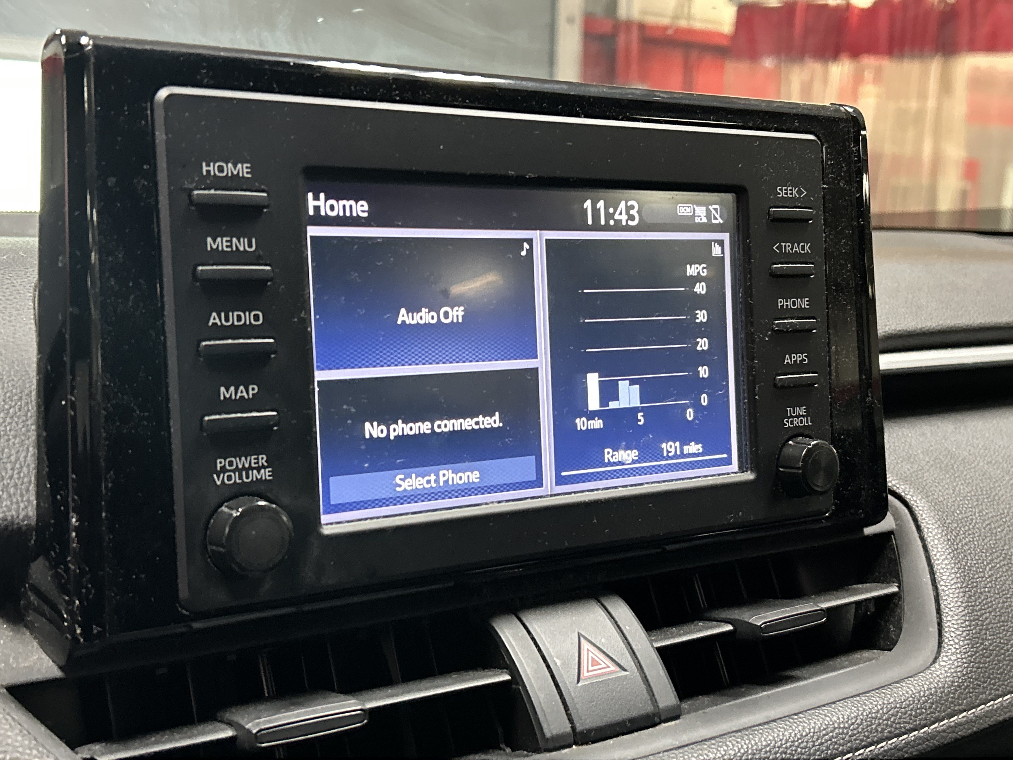 Used 2019 Toyota RAV4 XLE w/ Convenience Package AWD/4WD image 9