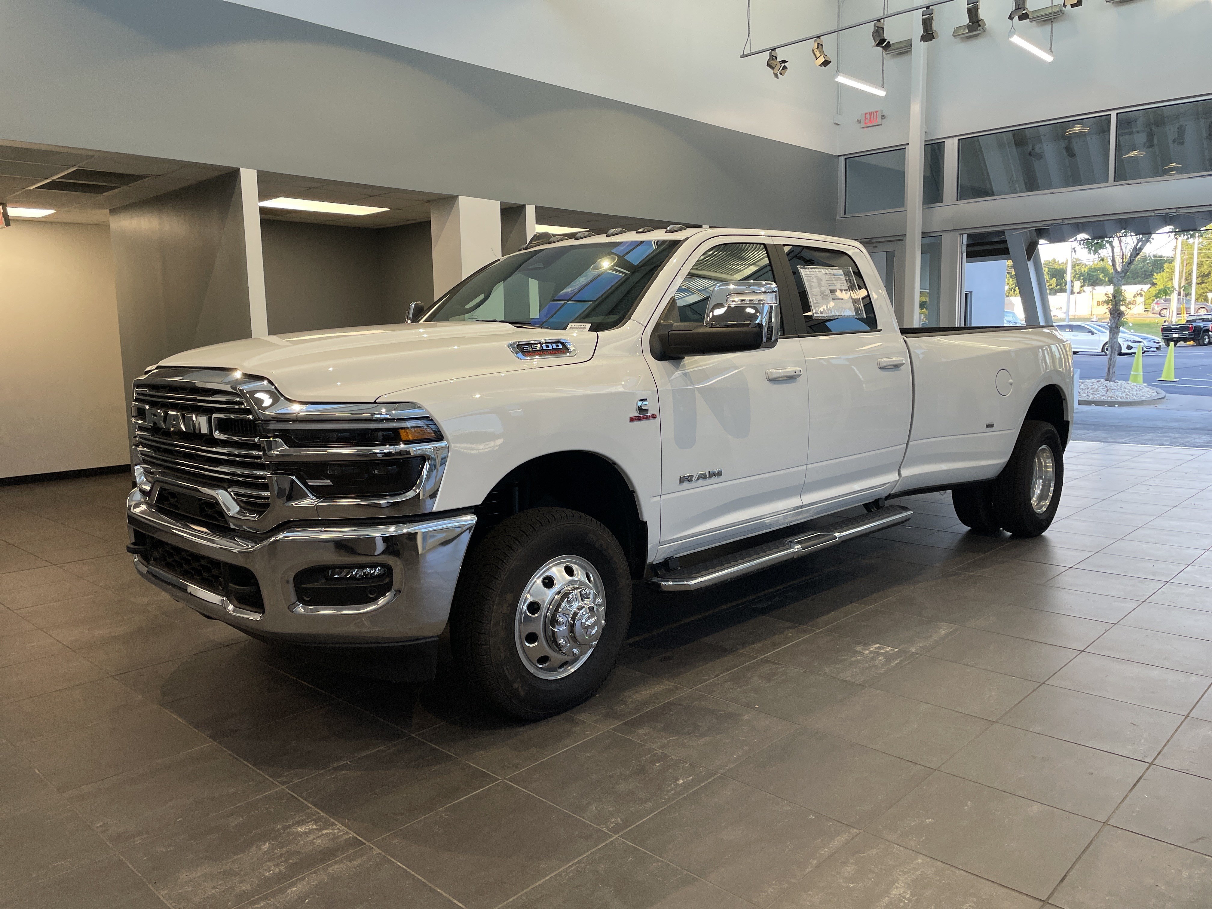 New 2026 RAM 3500 Laramie w/ Max Tow Package AWD/4WD image 5