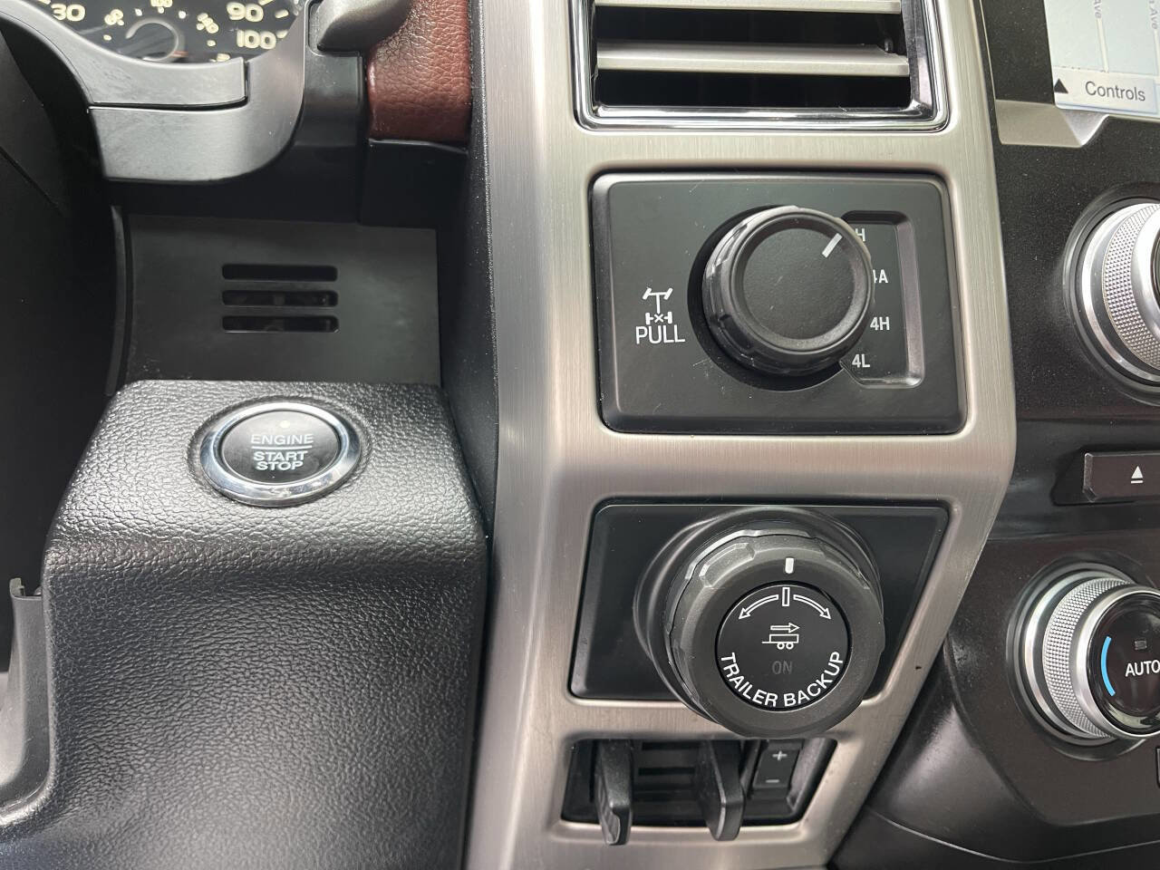 Used 2018 Ford F150 Platinum w/ Technology Package AWD/4WD image 24