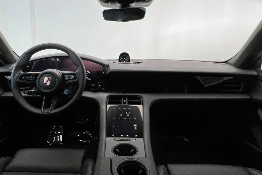 New 2025 Porsche Taycan GTS image 6