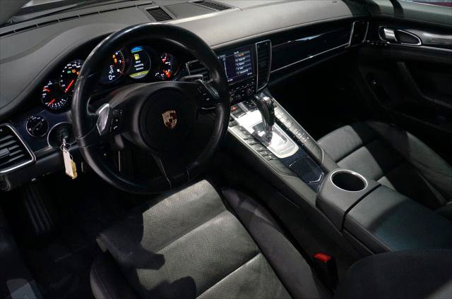 Used 2011 Porsche Panamera 4 AWD/4WD image 10