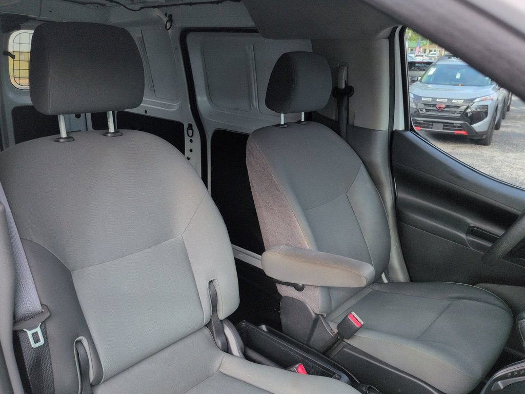 Used 2021 Nissan NV200 SV w/ Sliding Door Glass Package FWD image 16