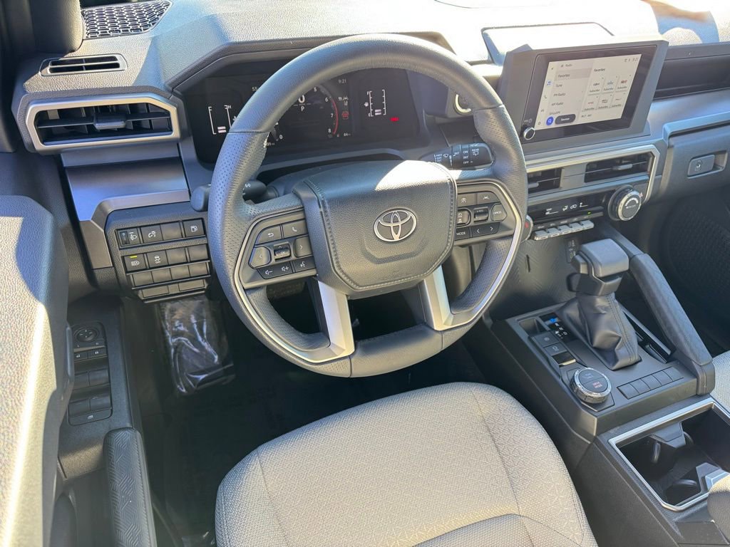 Used 2025 Toyota 4Runner SR5 image 18