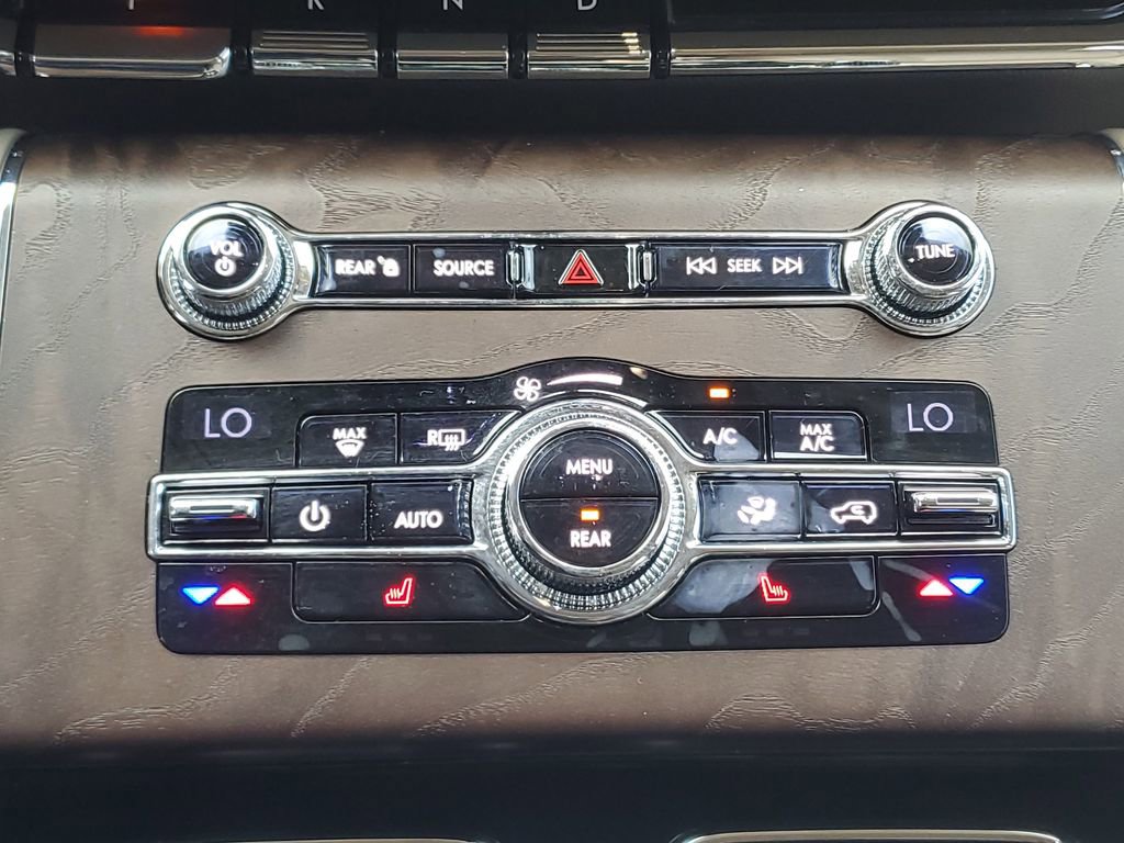 Used 2020 Lincoln Aviator Reserve image 36