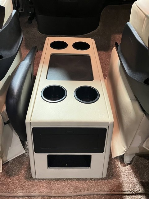 Used 2023 Mercedes-Benz Sprinter 2500 image 37