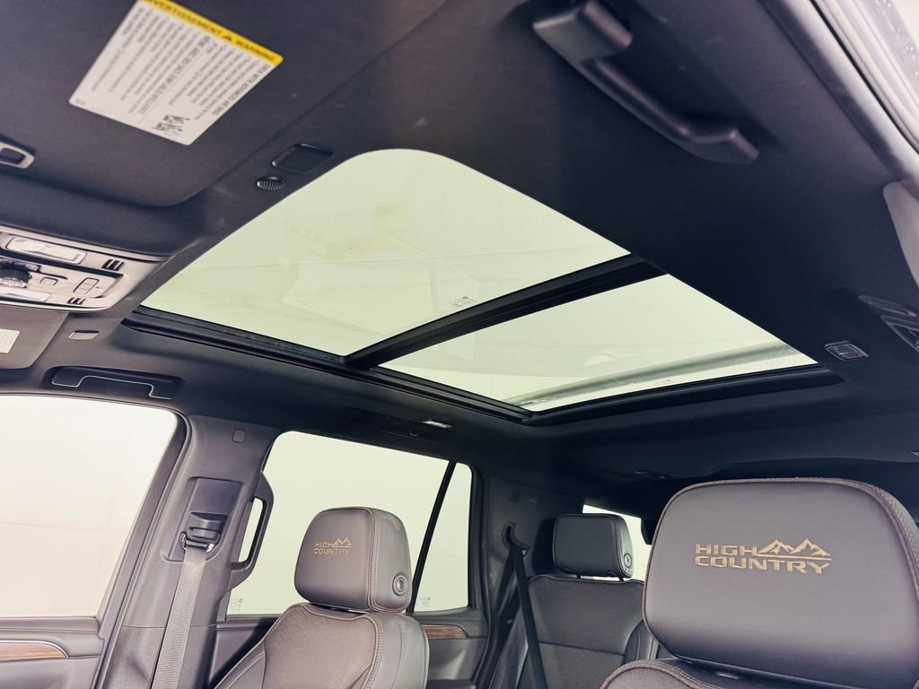 Used 2021 Chevrolet Tahoe High Country RWD image 21