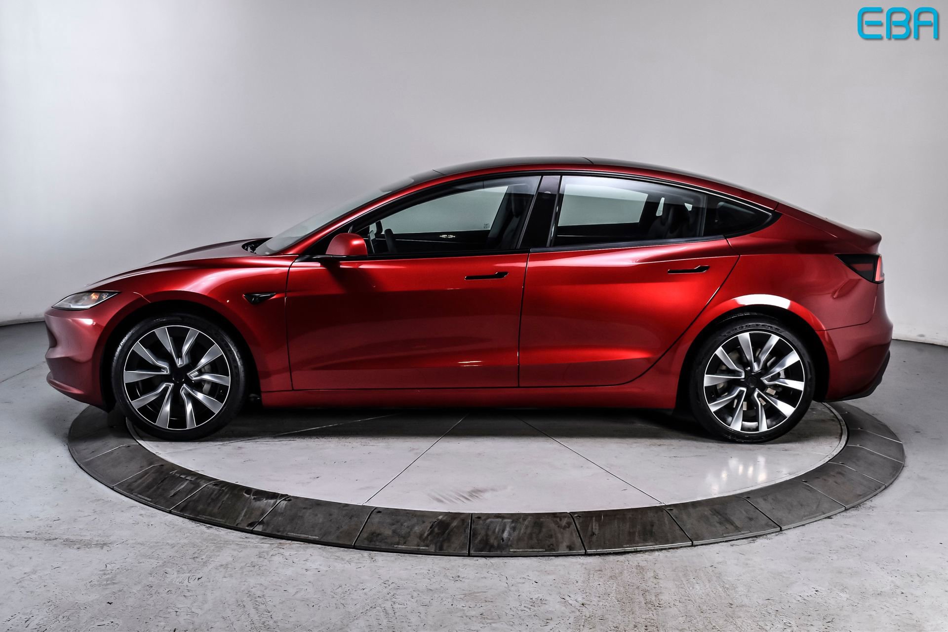 Used 2025 Tesla Model 3 Long Range AWD/4WD image 3