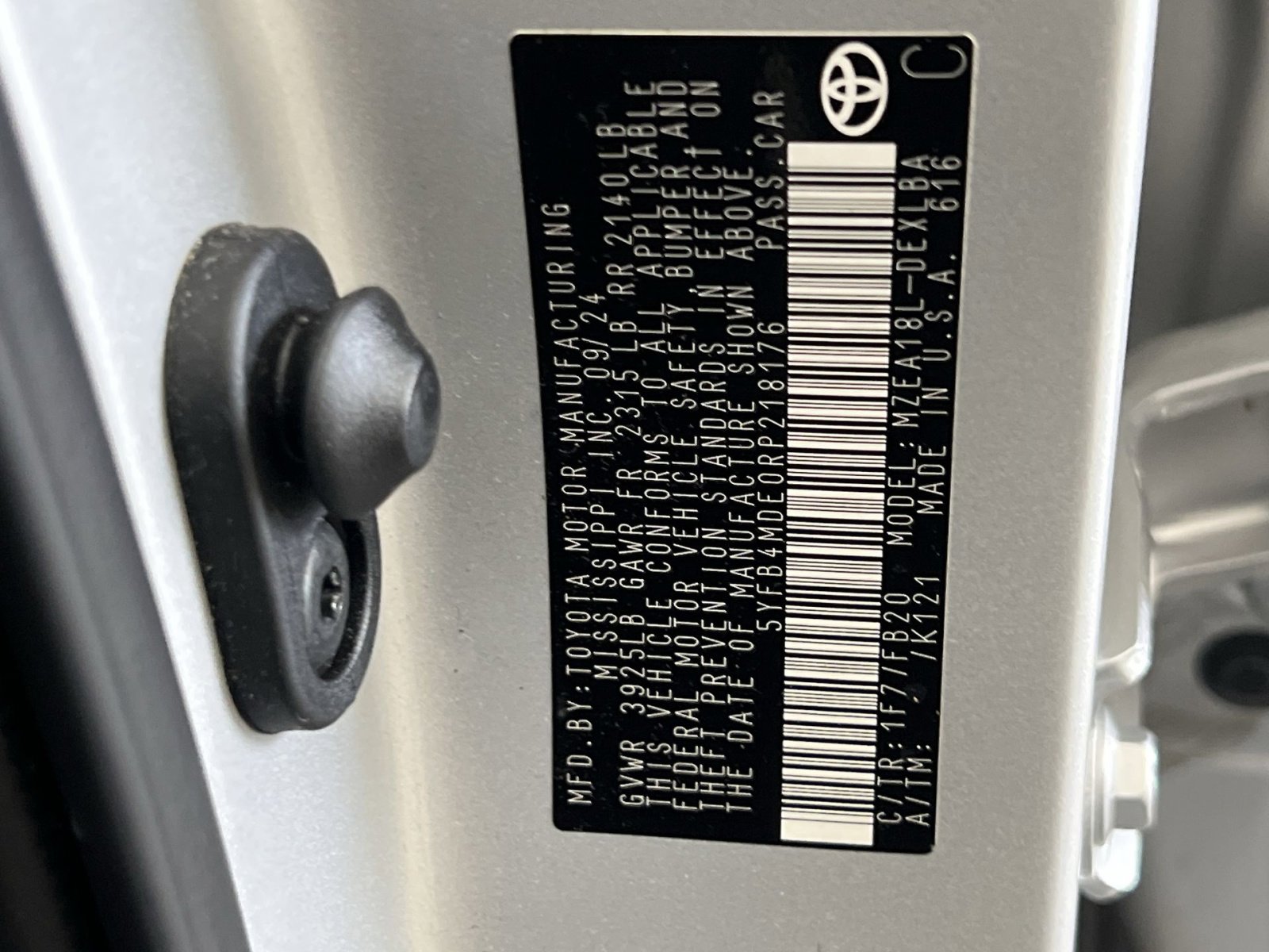 Used 2024 Toyota Corolla LE image 34