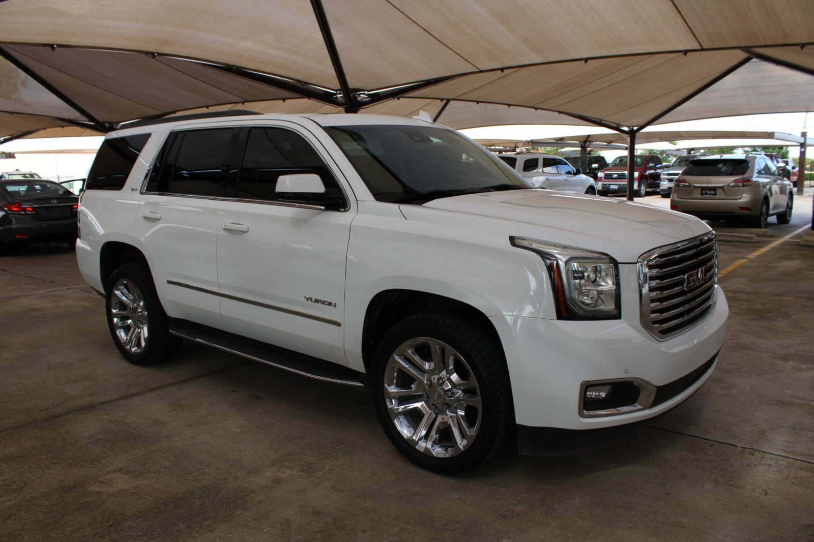 Used 2018 GMC Yukon SLT w/ Premium Edition image 1