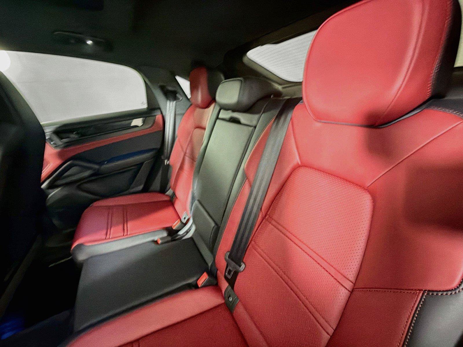 Used 2026 Porsche Cayenne GTS AWD/4WD image 26