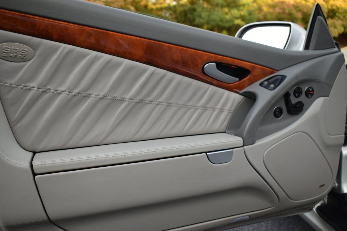 Used 2005 Mercedes-Benz SL 600 image 42