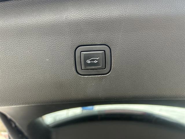 Certified 2023 Buick Enclave Essence w/ Experience Buick Package AWD/4WD image 6
