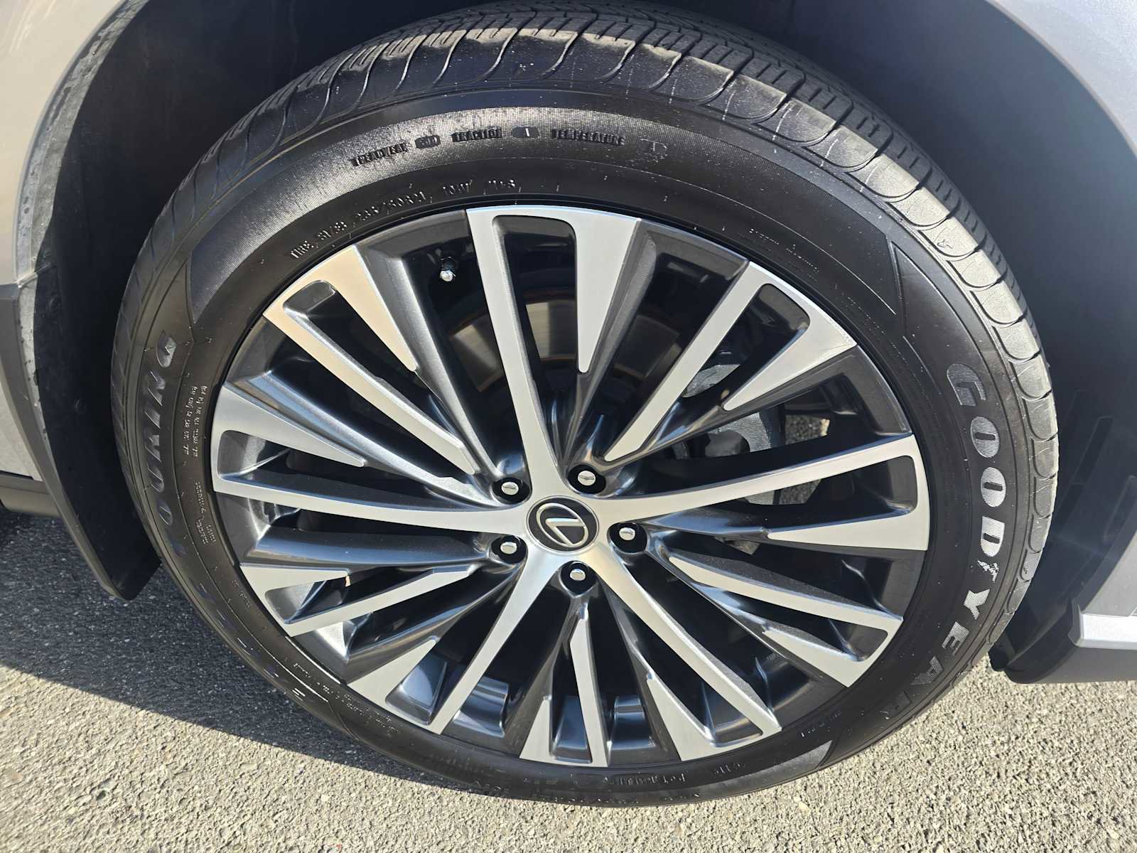 Used 2023 Lexus RX 350 Premium Plus image 9